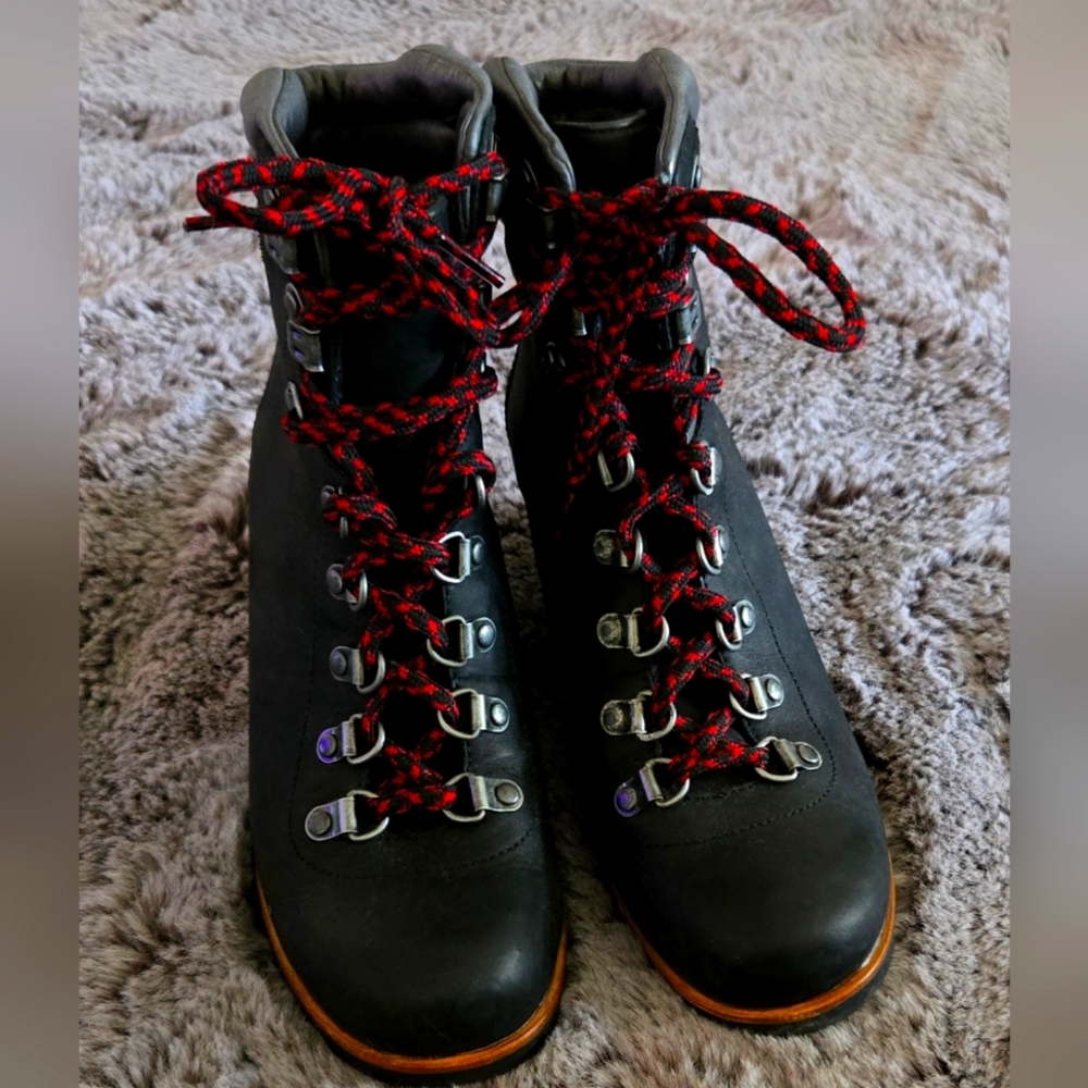 Women's Black Sorel Boots